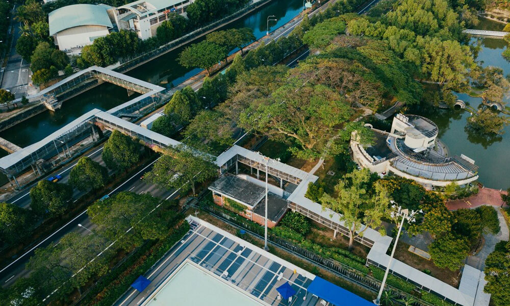 Connectivity & Ecosystem